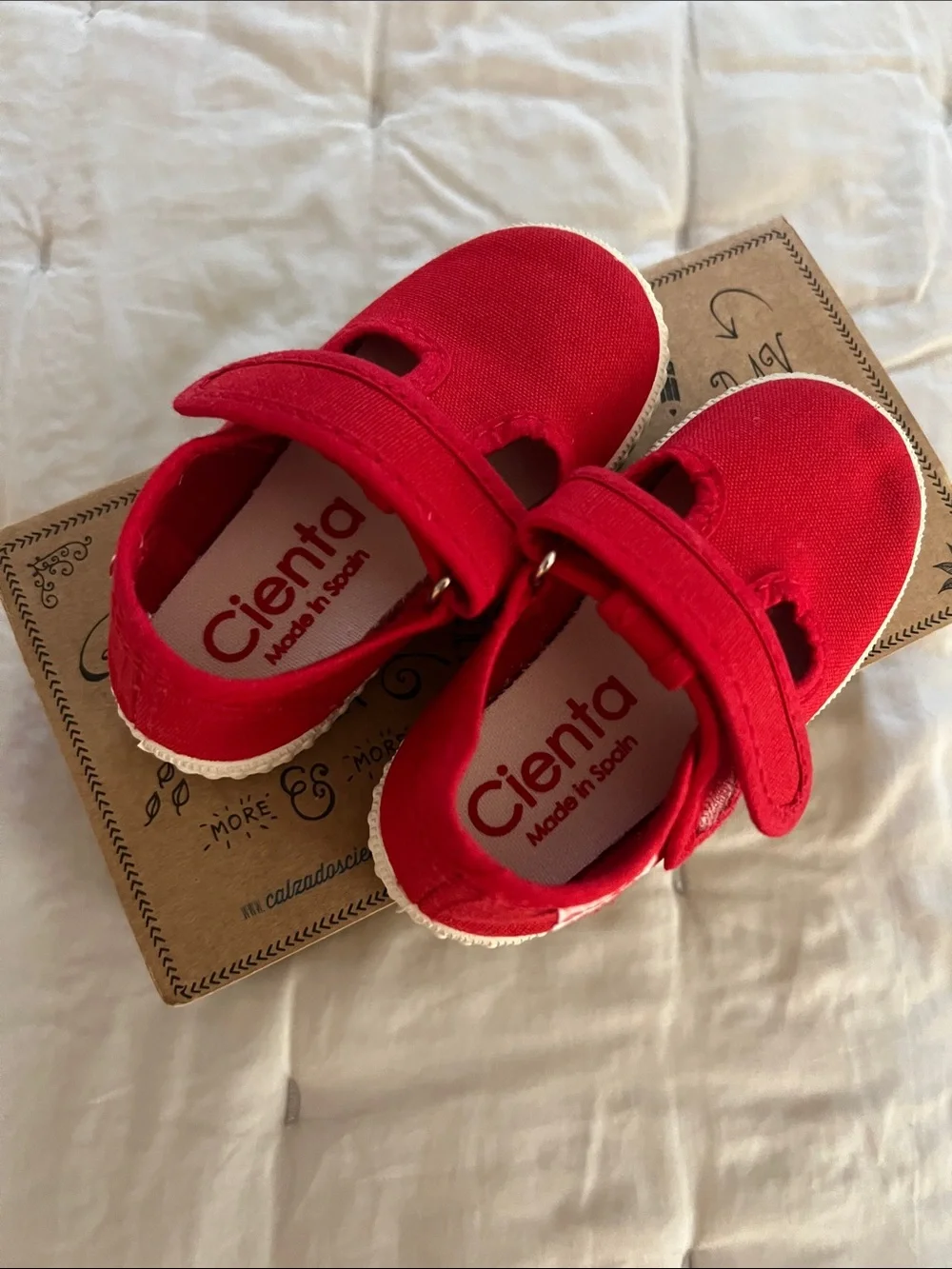 Cienta Kids Red Canvas Mary Jane Shoes